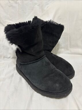 UGG Bailey button black boots